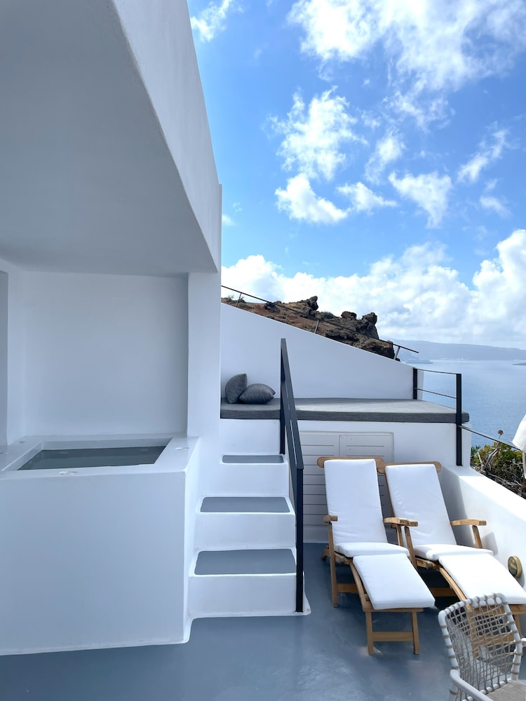 The Musician's Suite with Hot Tub & Caldera View - Photo 12