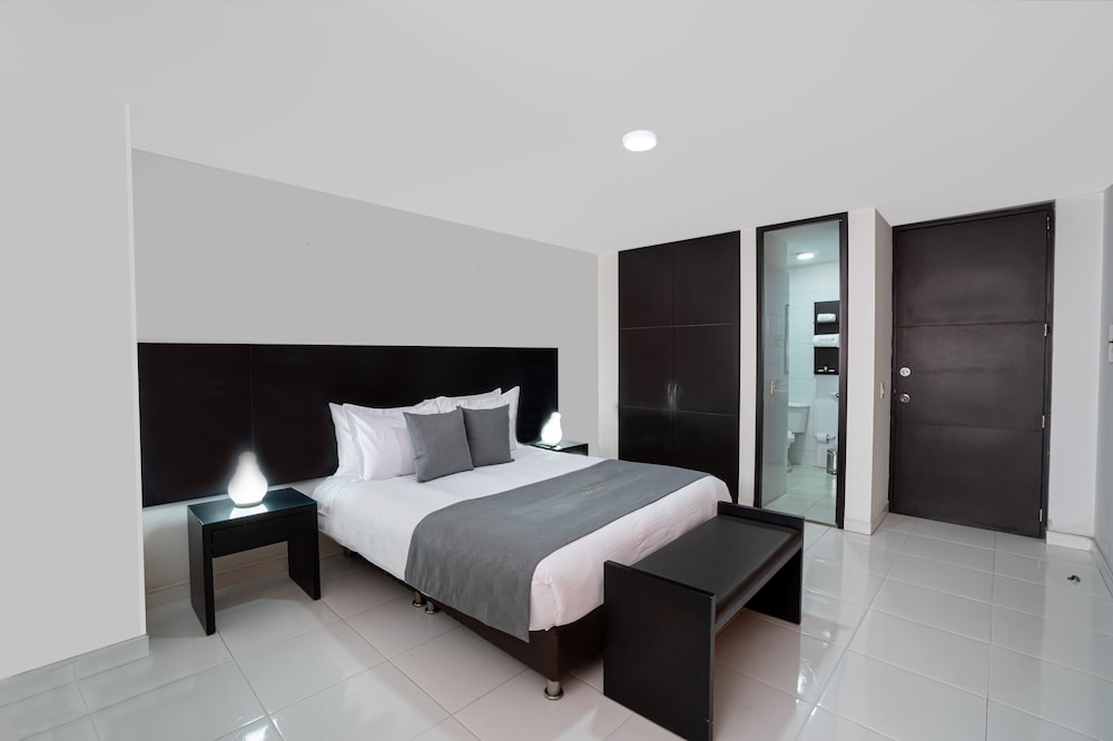 Premium Studio Suite photo 2