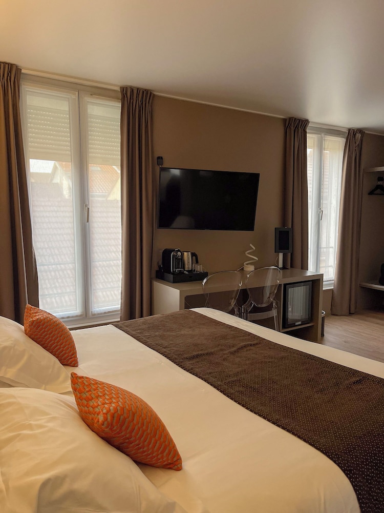 Quadruple Room, 2 Bedrooms Quadruple Room, 2 Bedrooms