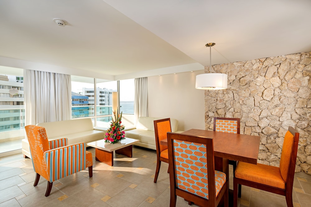 Junior Suite, Balcony, City View photo 1