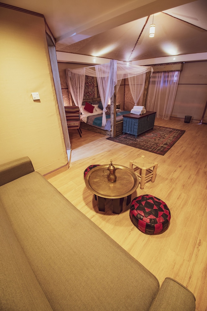 Deluxe Suite, 1 Bedroom, Private Bathroom, Mountainside photo 3