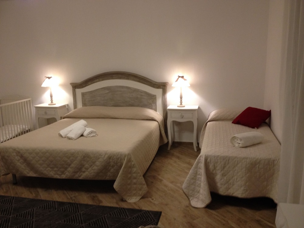 Deluxe Quadruple Room