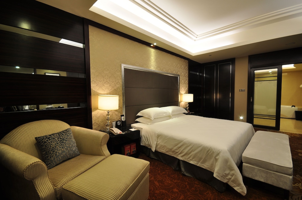 Executive Suite photo 1