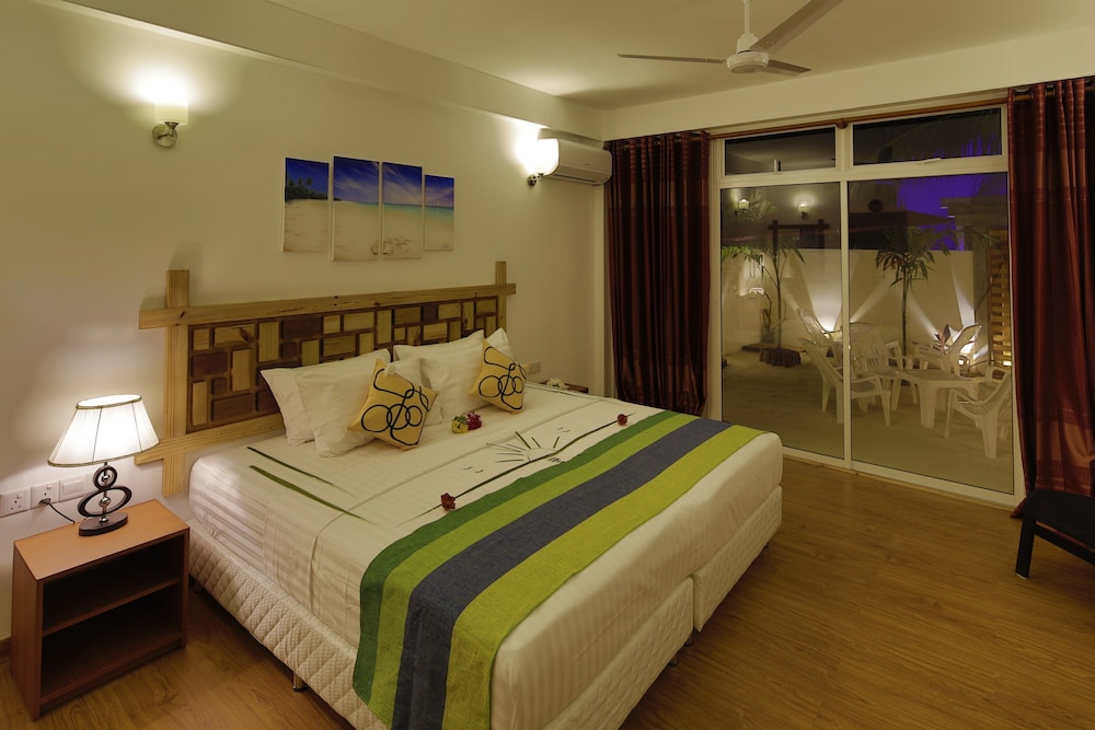 Deluxe Twin Room photo 3