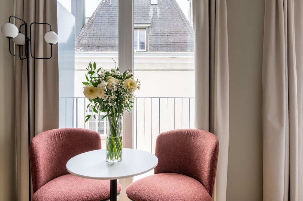 Medium Studio, Kitchenette, Balcony