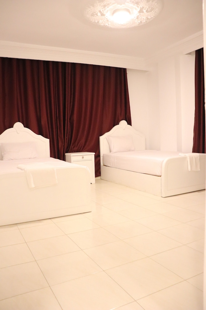 City Apartment photo 2