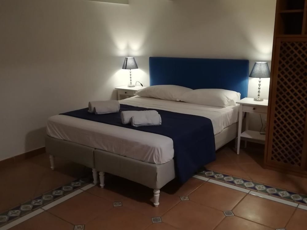 Classic Quadruple Room