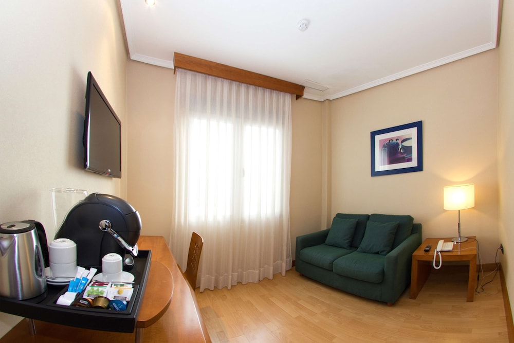 Junior Suite, Terrace (Extra Bed 2 Adults + 1 Child) - Photo 2