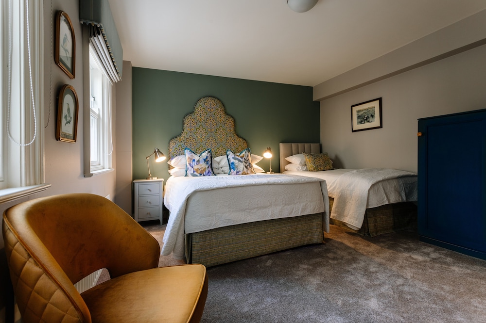 Double or Twin Room, Ensuite (room double single) photo 1