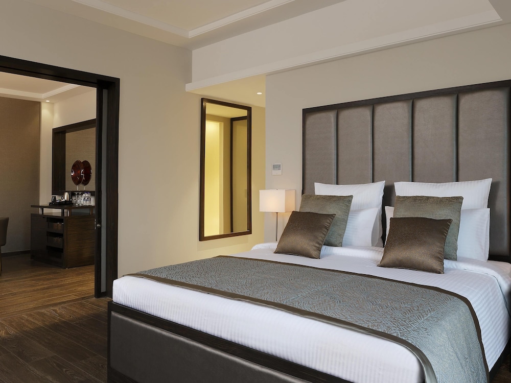 Deluxe Suite, 1 King Bed