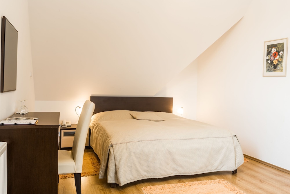 Superior Room (SOFIE) photo 2