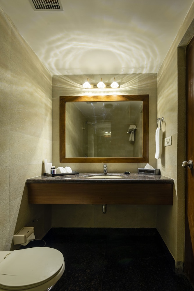 Deluxe Twin Room photo 2