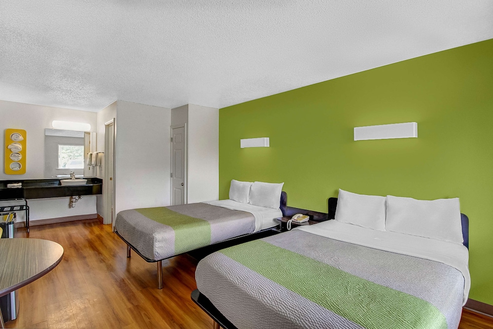 Deluxe Room, 2 Double Beds, Smoking, Refrigerator & Microwave