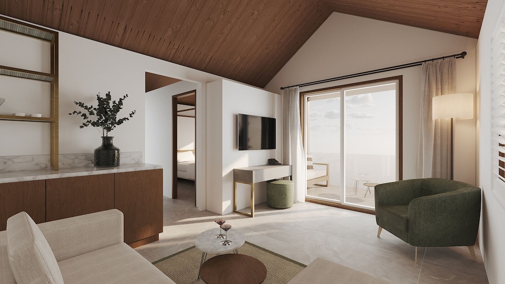 Superior Studio Suite, Patio, Mountain View
