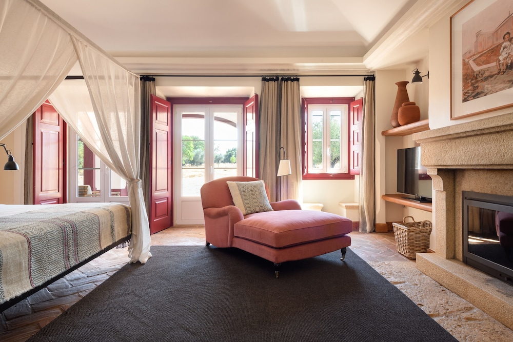 Deluxe Studio Suite photo 3