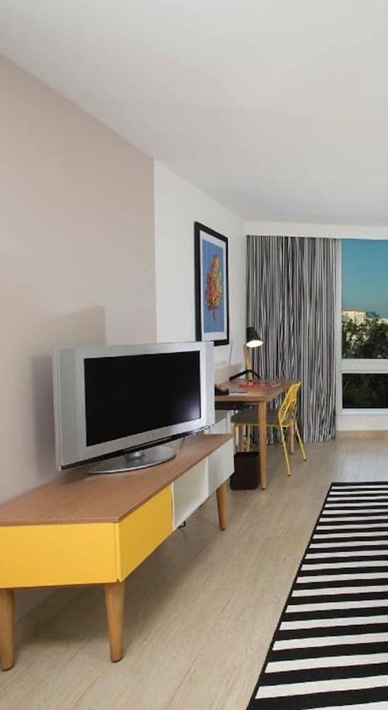 Island View - Double Double Adults Only
