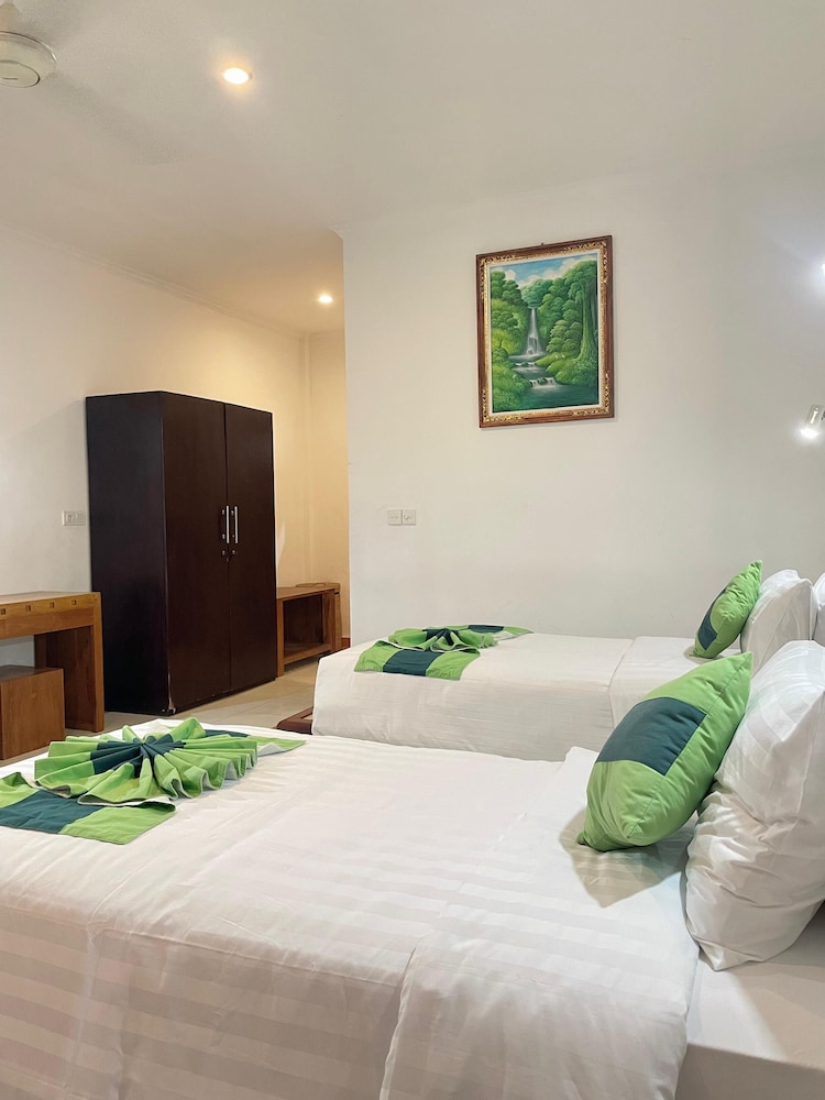 Junior Room, Multiple Beds photo 1