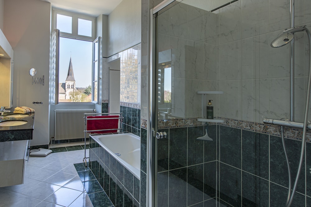 Elite Suite, 2 Bedrooms, Park View (Chambord) photo 3