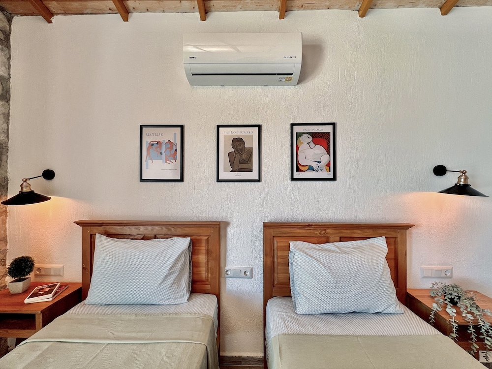 Superior Twin Room - Photo 13