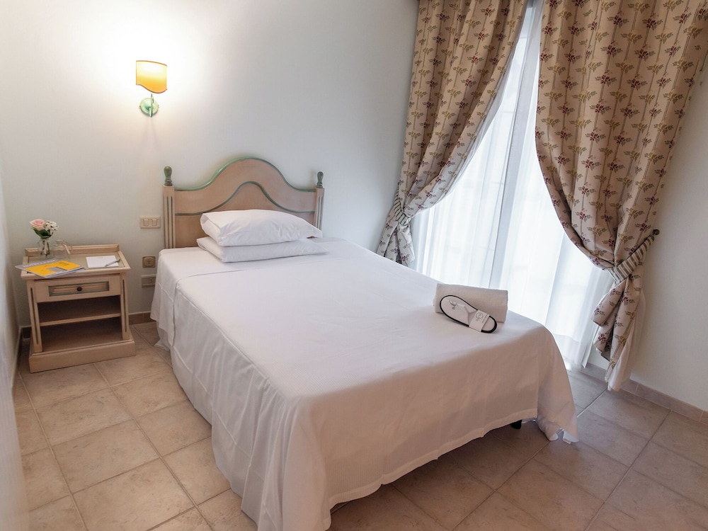 Basic Double Room, 1 Bedroom photo 1
