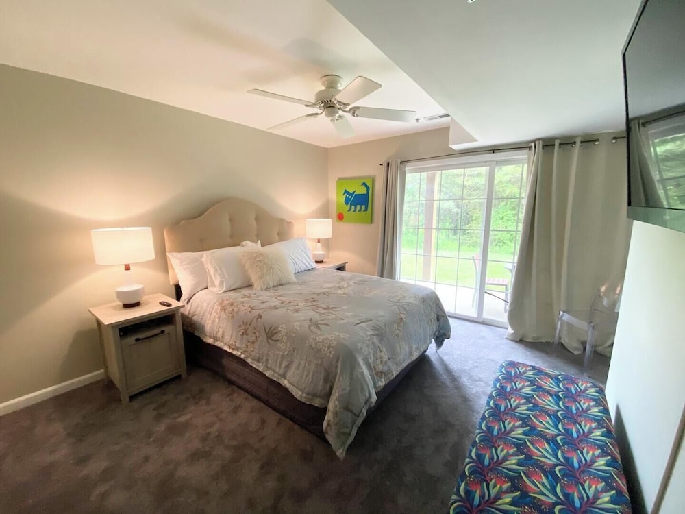 House, Multiple Beds, Patio, Garden View photo 1