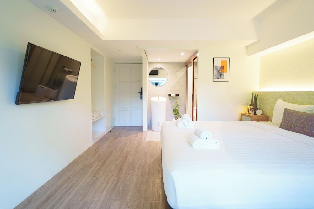Standard Double Room photo 3