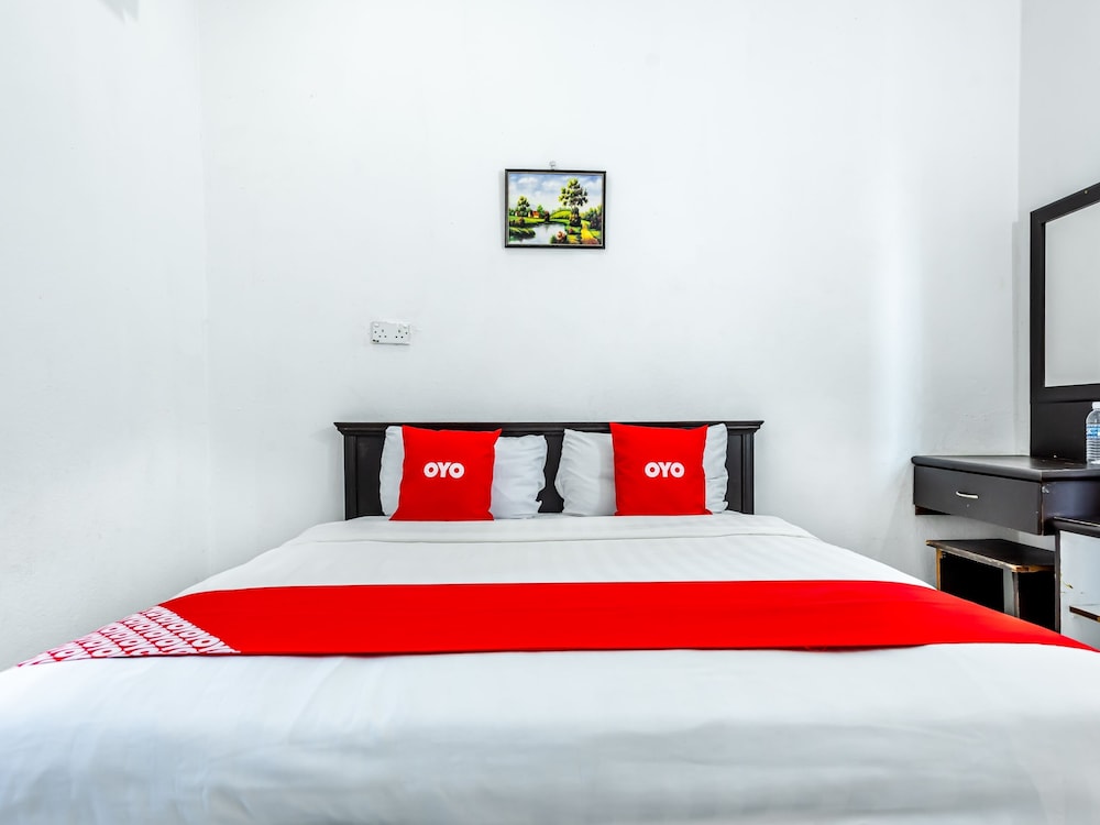 Deluxe Double Room, 1 Queen Bed photo 3