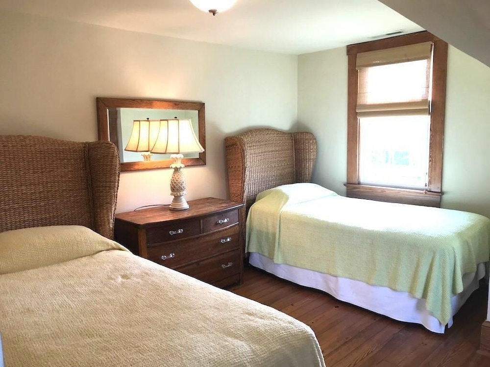 Cottage, Multiple Beds, Kitchen, Garden View