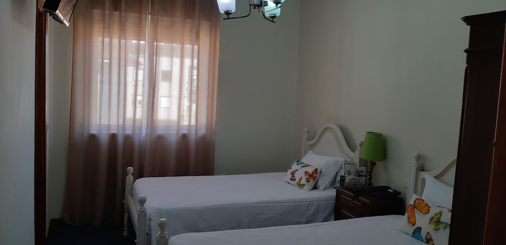 Twin Room, 2 Twin Beds, City View photo 1