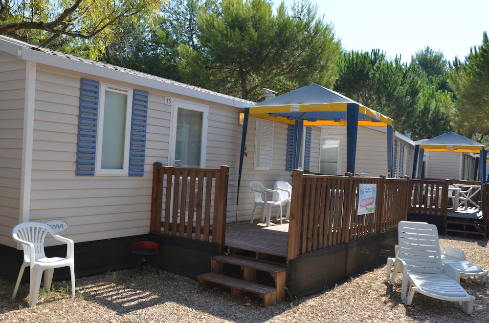 Standard Mobile Home photo 2