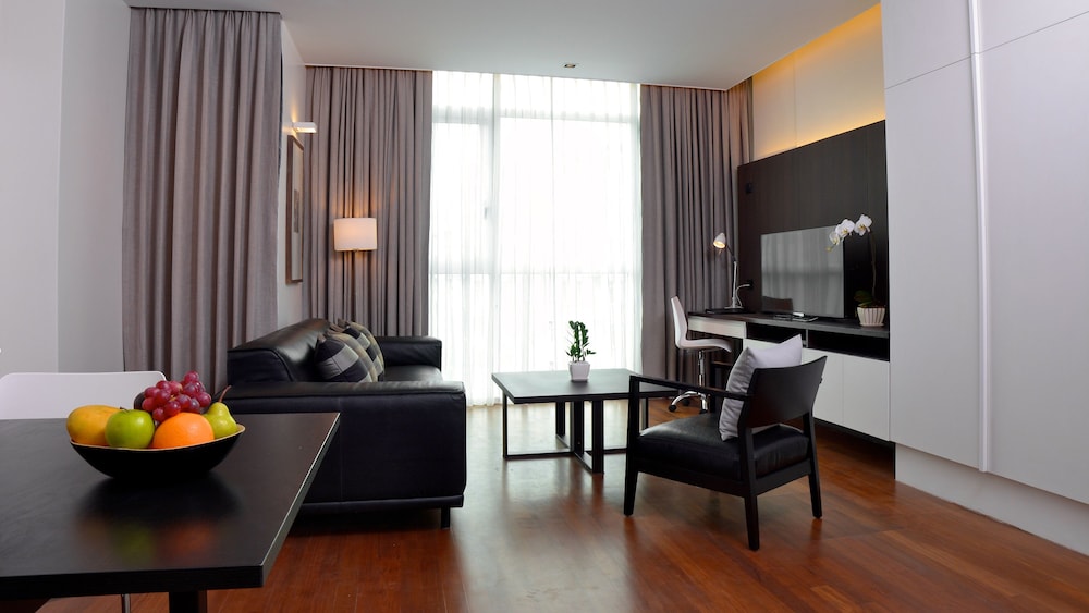 Suite, 1 Bedroom (Min 3 Nights Stay) - Photo 4