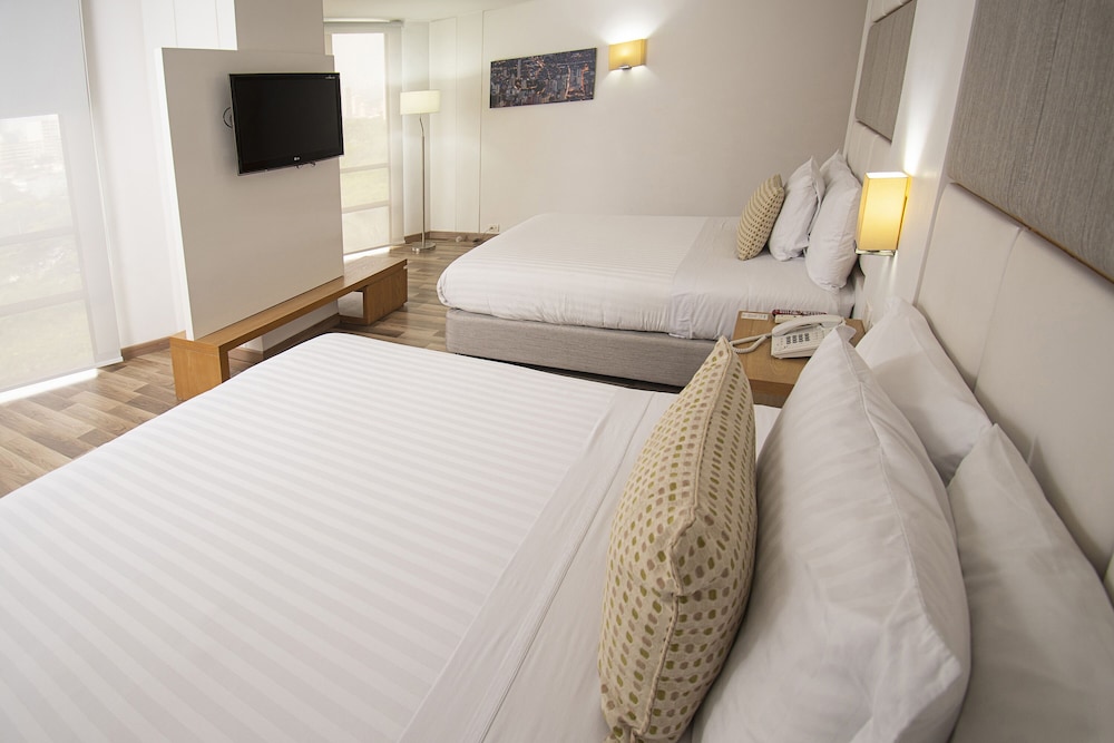 Deluxe Room, 2 Double Beds photo 1