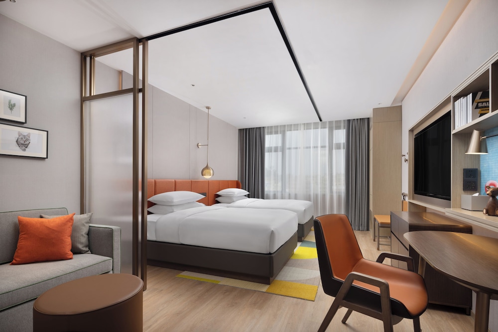Luxury Twin Room, City View (Free Deliver Service to Canton Fair Complex During Canton Fair)