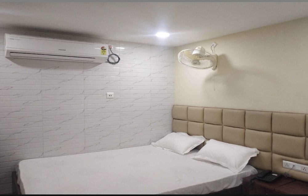 Basic Single Room