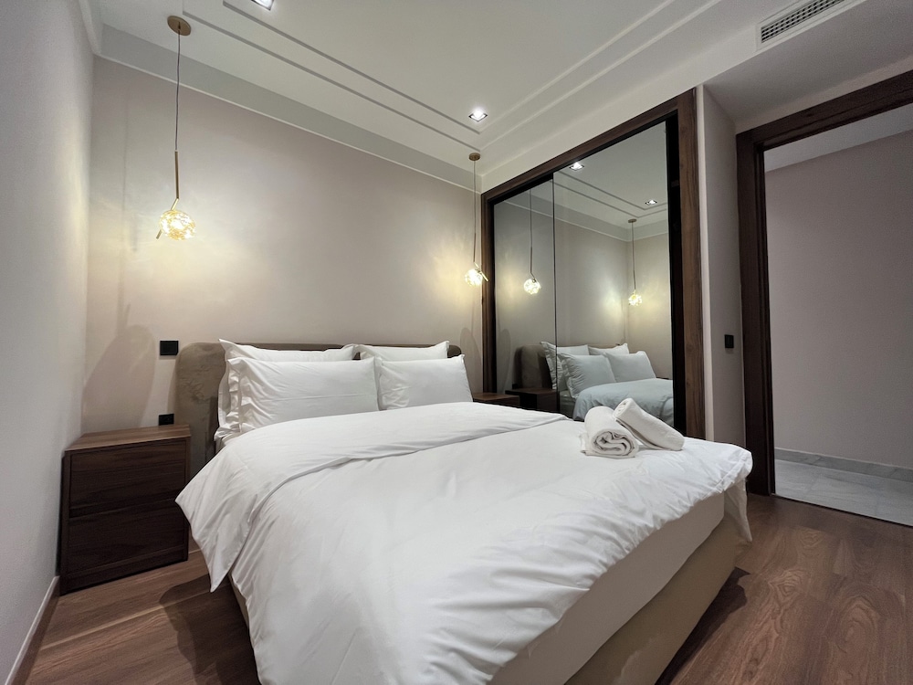 Superior Apartment, 1 King Bed with Sofa bed, photo 6