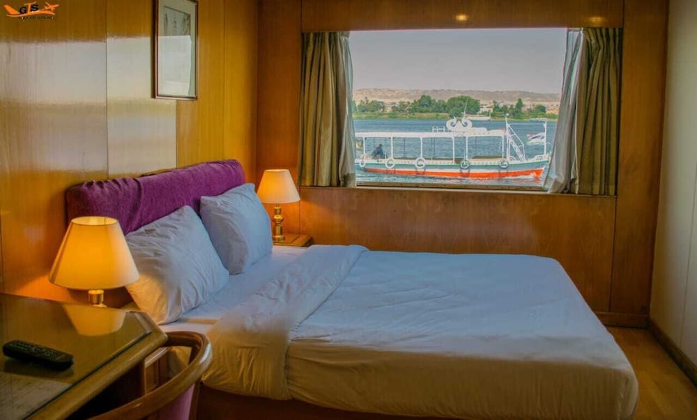 Superior Double or Twin Room photo 2
