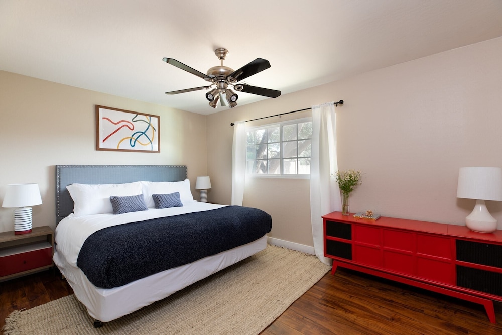 House (4 Bedrooms) photo 1