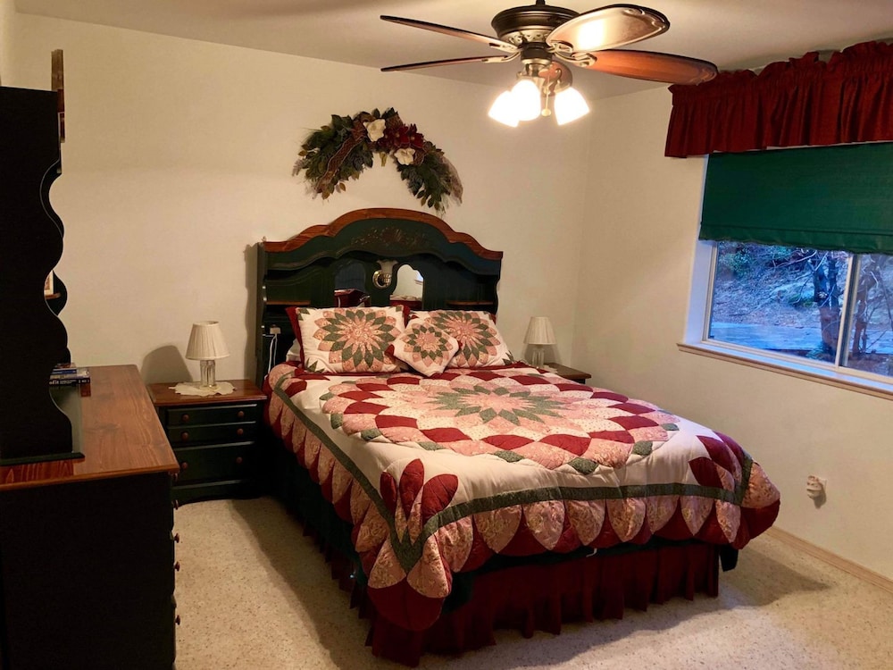 Cabin, 3 Bedrooms photo 1