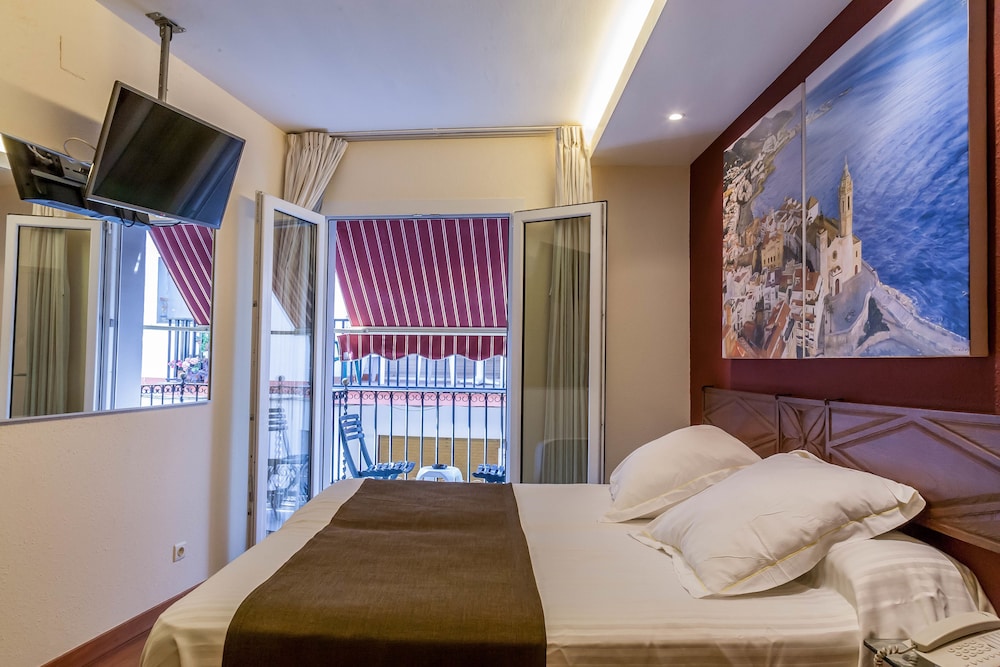 Superior Double or Twin Room (annex building) - Photo 1