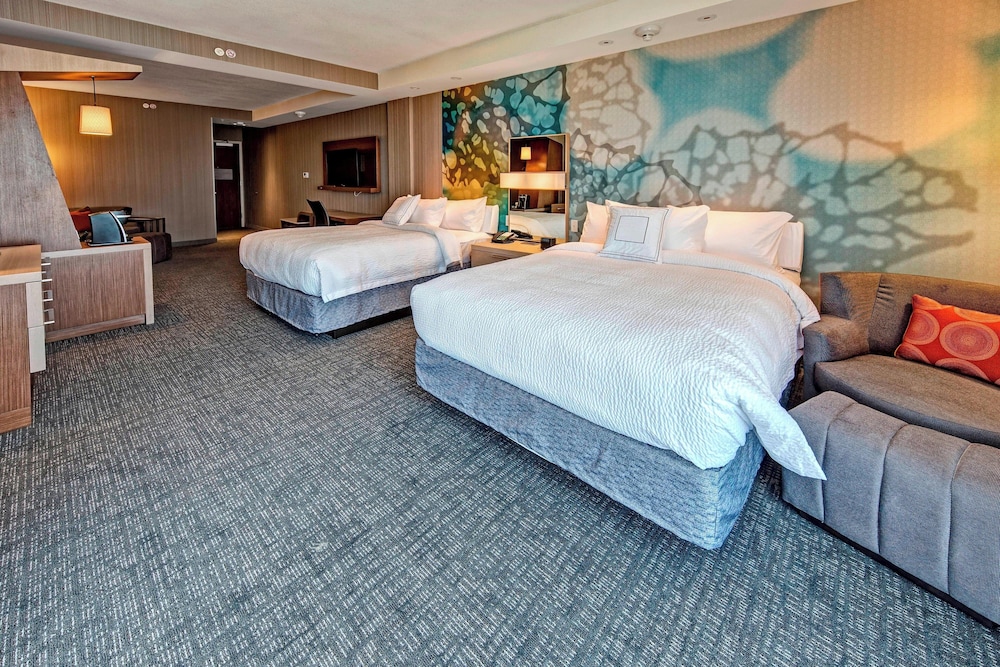 Junior Suite, Multiple Beds