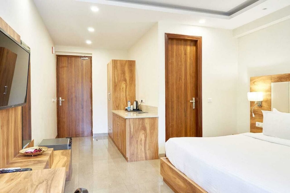 Super Deluxe Room - Photo 6