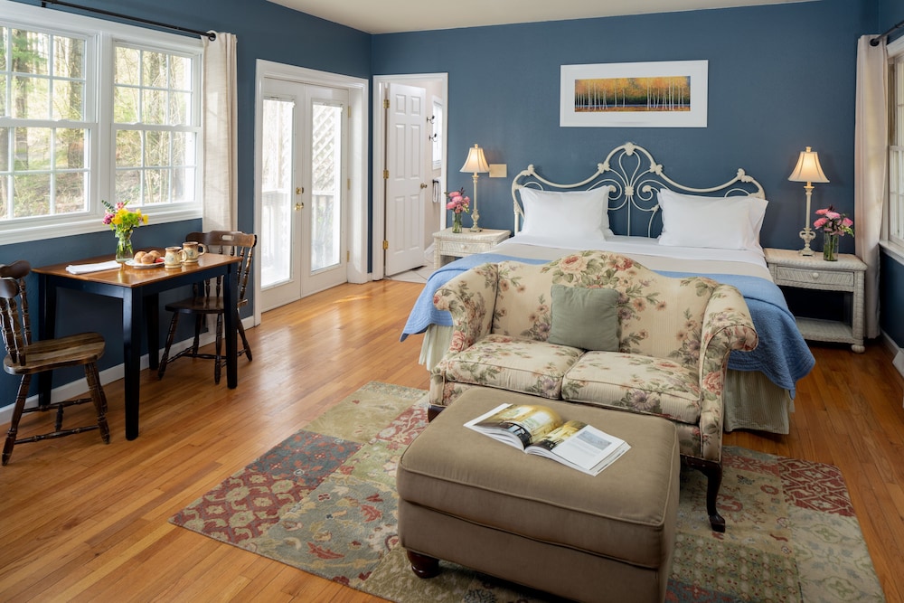 The Cottage Suite