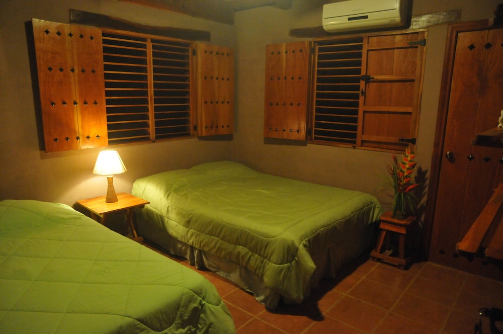 Double & twin Bedroom