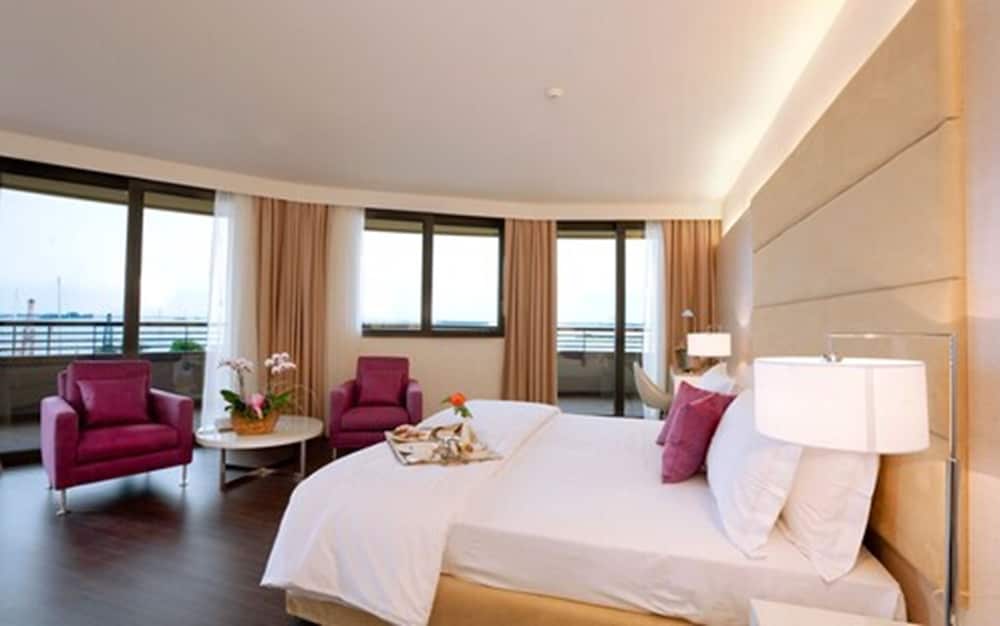 Junior Suite, Sea View (Pet friendly) photo 3