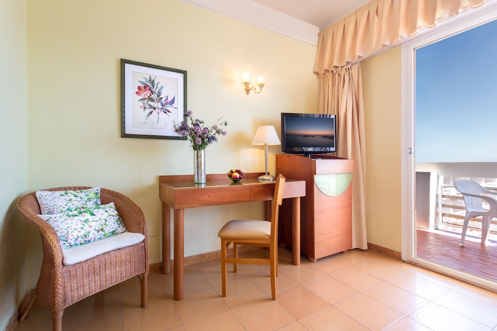 Double Room - Photo 3