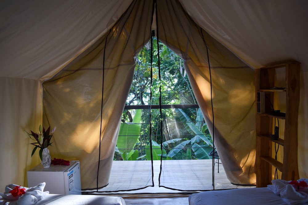 Bohemia Glamping Fazia