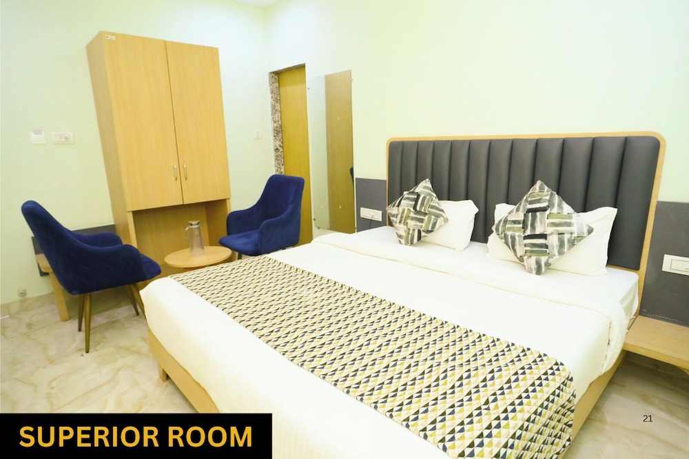 Superior Double Room, 1 King Bed, City View