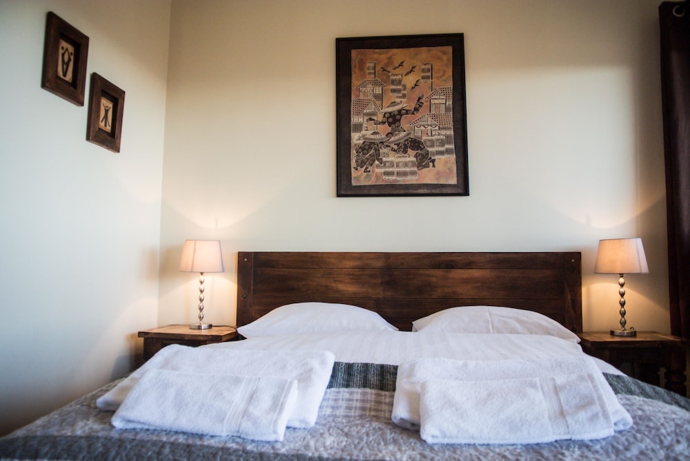 Standard Double or Twin Room, Private Bathroom photo 2