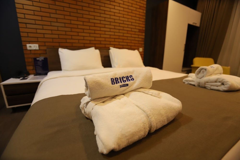 Double Room - Photo 6