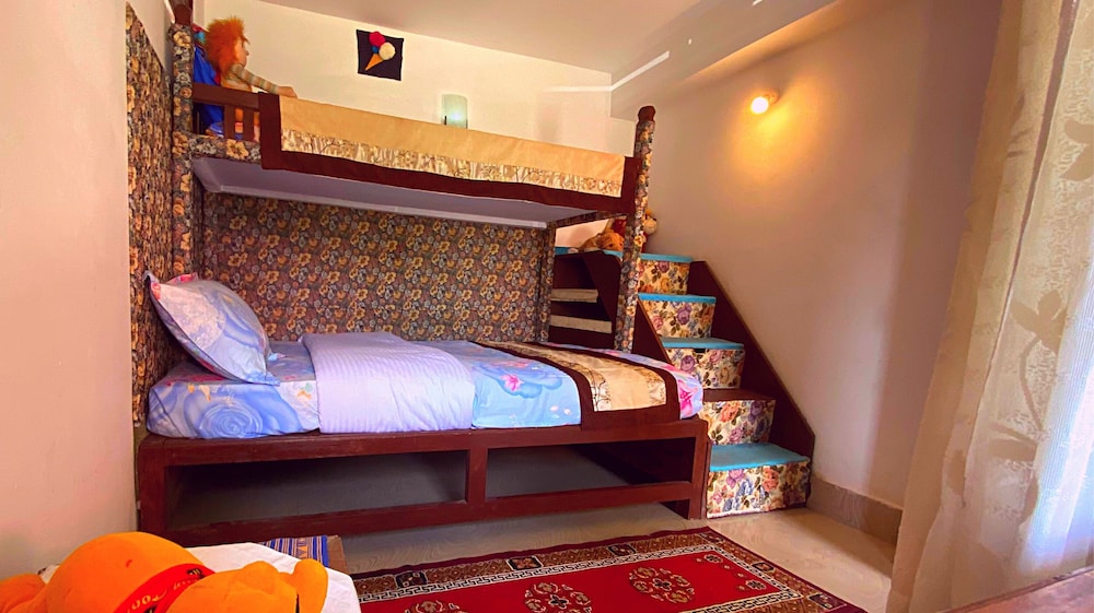 Family Room, 3 Bedrooms, Private Bathroom